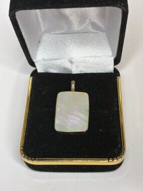 Mother of Pearl Pendant